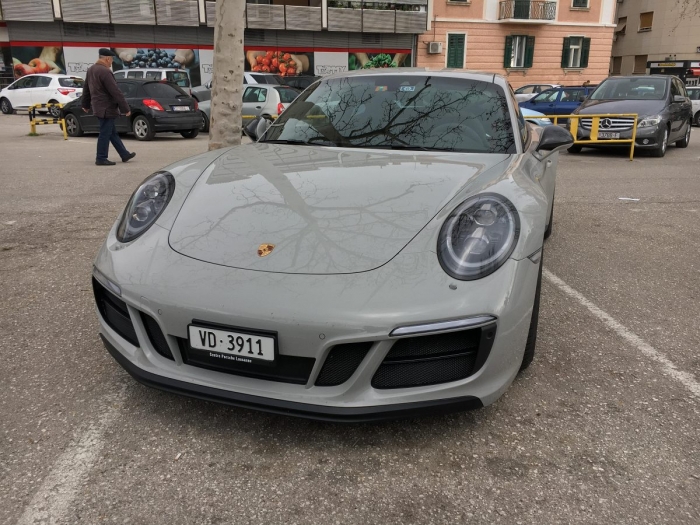 911 Carrera 4 GTS