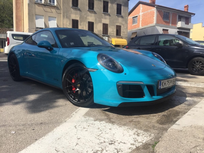 911 Carrera 4 GTS