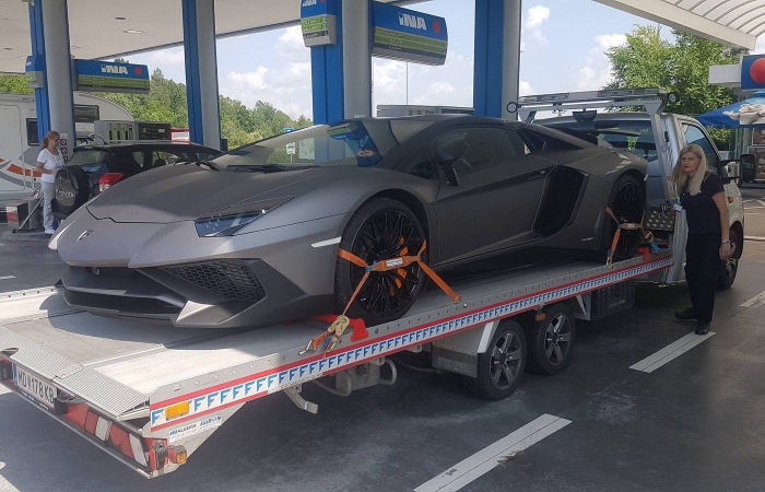 Aventador LP 750-4 SV Roadster