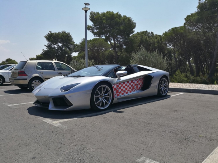 Aventador LP 700-4 Roadster