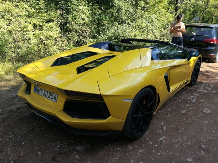 Aventador LP 700-4 Roadster