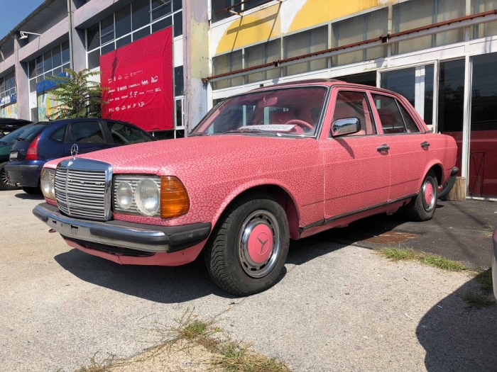 W123