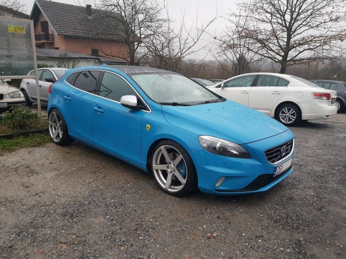 V40 R-Design