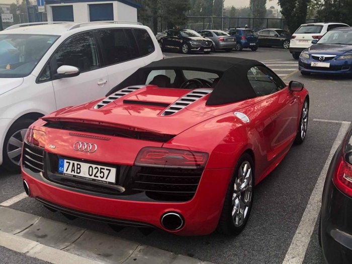 R8 V10 Spyder