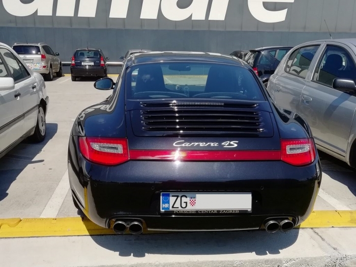 911 Carrera 4S