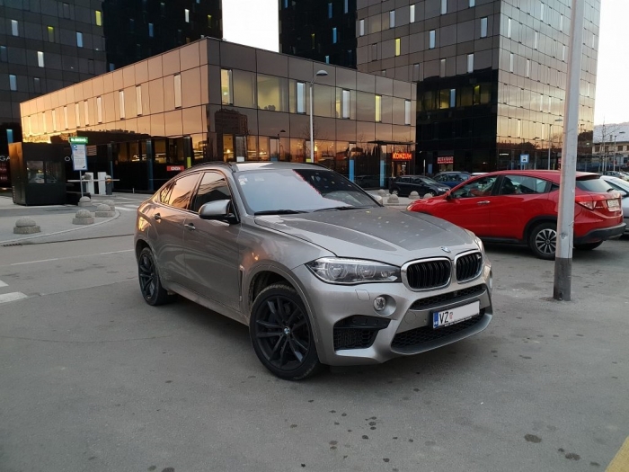 X6 M