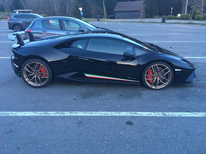 Huracan LP 640-4 Performante