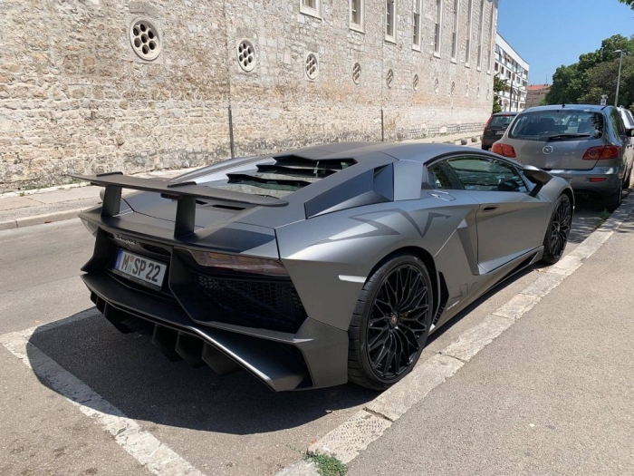 Aventador LP 750-4 Superveloce