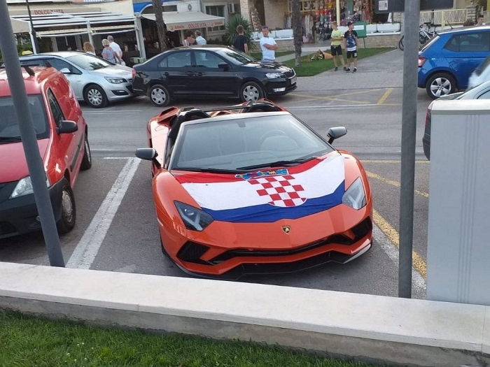 Aventador LP 740-4 S Roadster