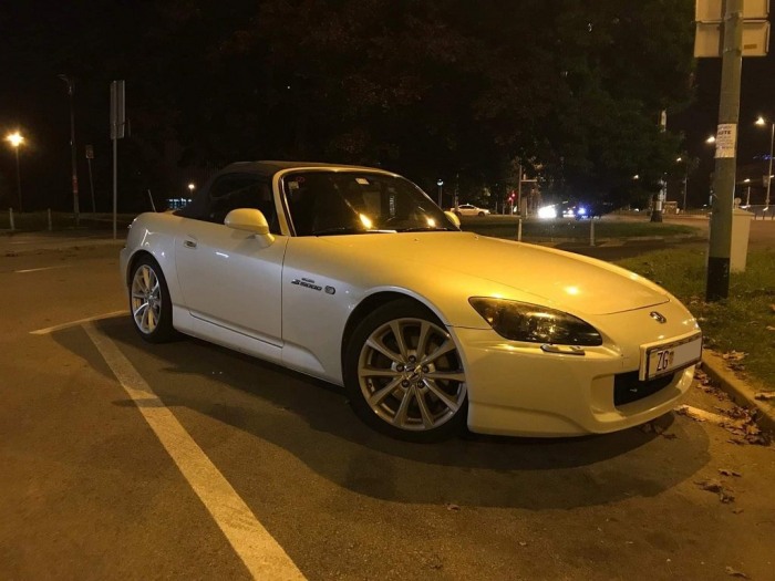 S2000