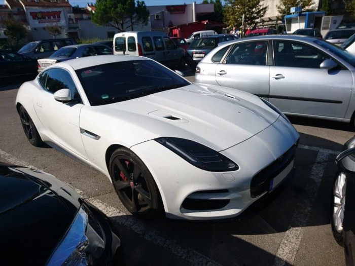 F-Type R Coupe