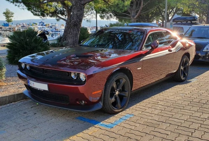 Challenger R/T