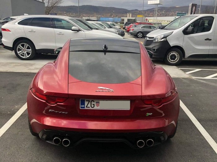 F-Type R Coupe