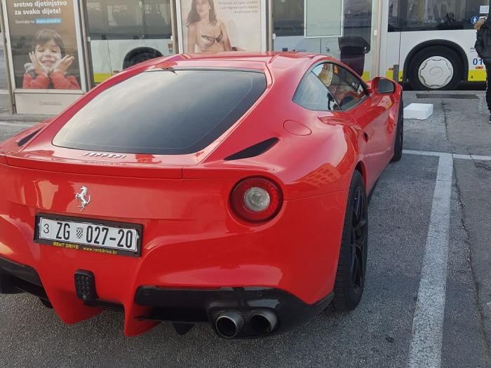 F12 Berlinetta