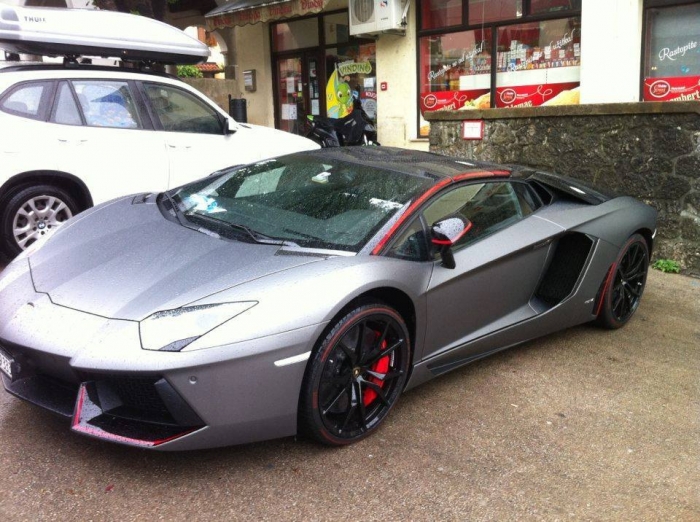 Aventador LP 700-4 Roadster Pirelli Edition