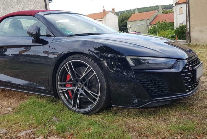 R8 V10 Performance Spyder