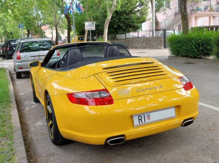 911 Carrera 4 Cabriolet