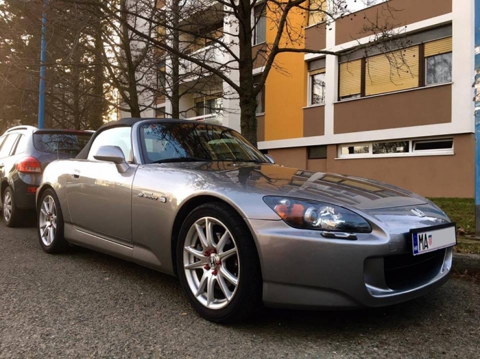 S2000