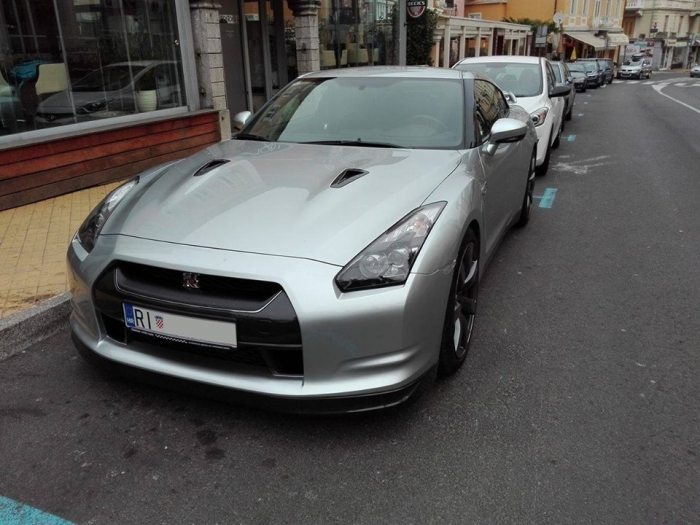 GT-R