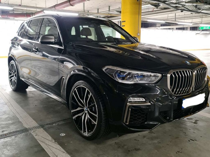 X5 M50i