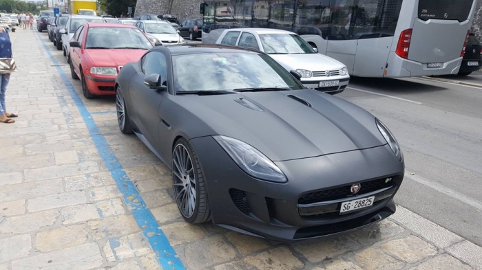 F-Type R Coupe