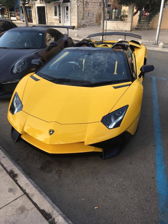 Aventador LP 750-4 SV Roadster