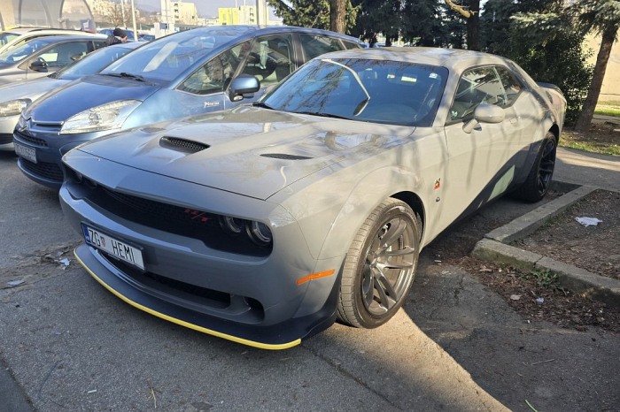 Challenger R/T